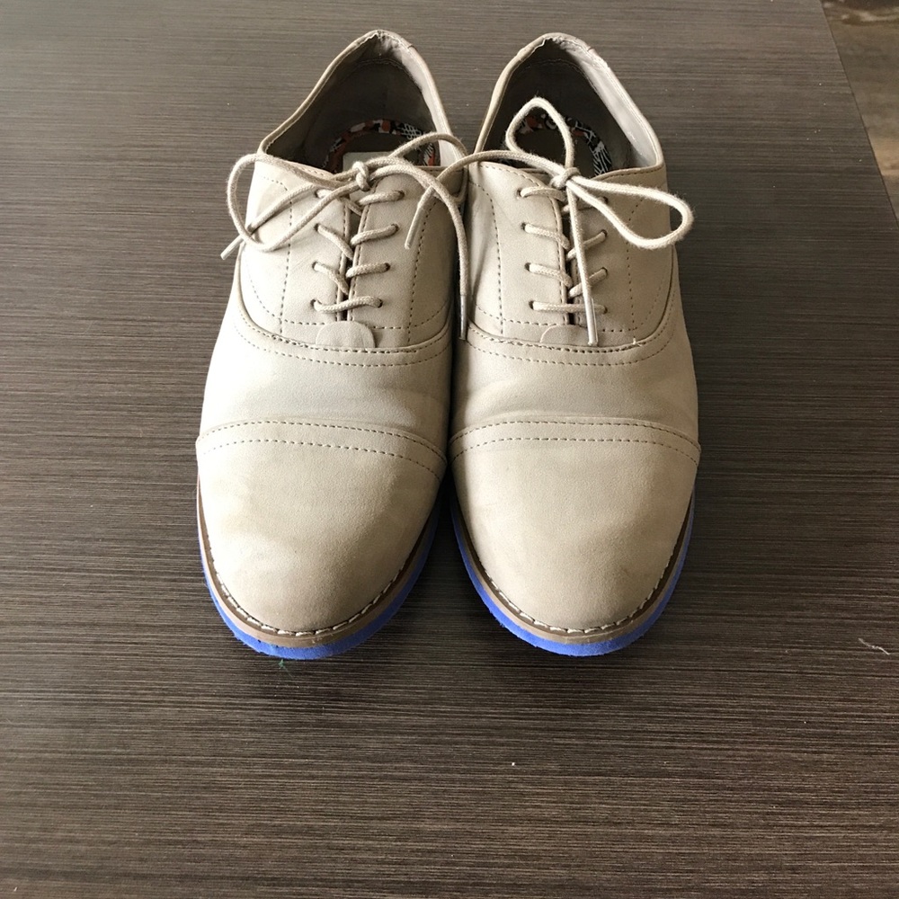 Tan Suede Bowling shoes