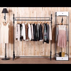 Meet your Posher, Jean