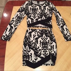 Gorgeous 2 piece damask print crop top & skirt set