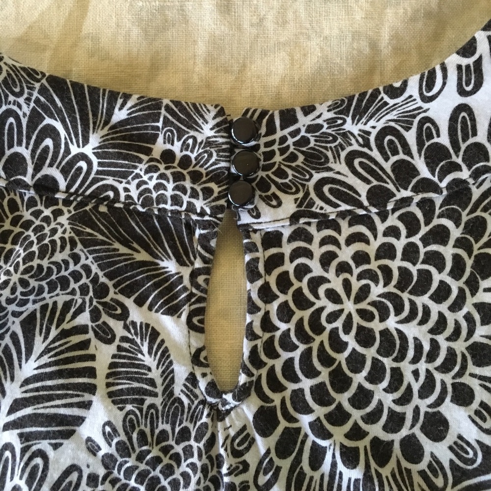 Ann Taylor Patterned Top - Picture 3 of 6