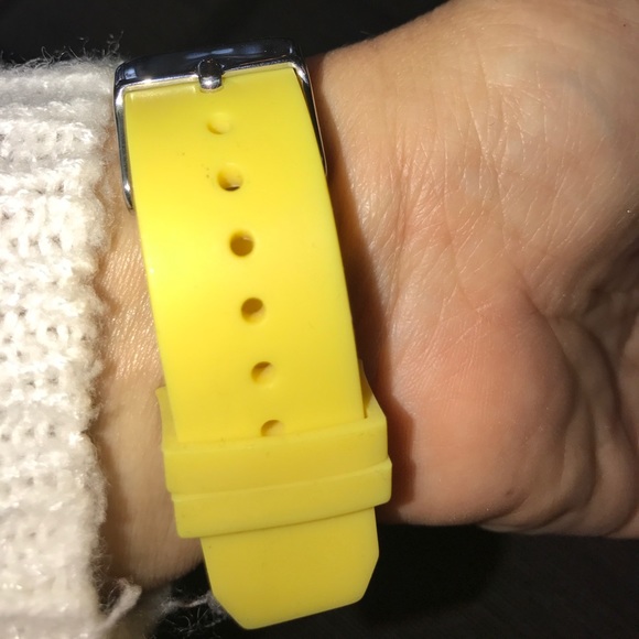 Drops Milano crystals embedded watch rubber band - Picture 6 of 8