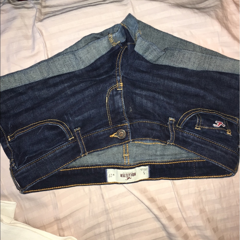 Hollister 5