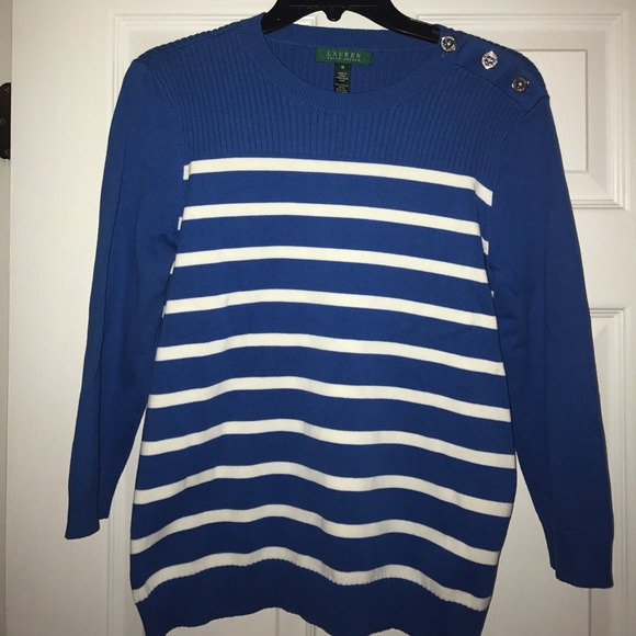 Sweater - Picture 2 of 6