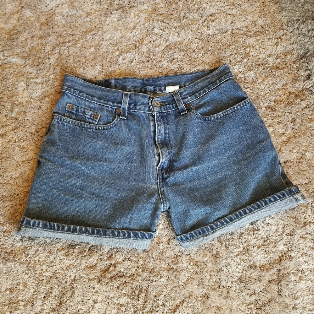 Vintage High Waisted Levis Jean Shorts Size 8