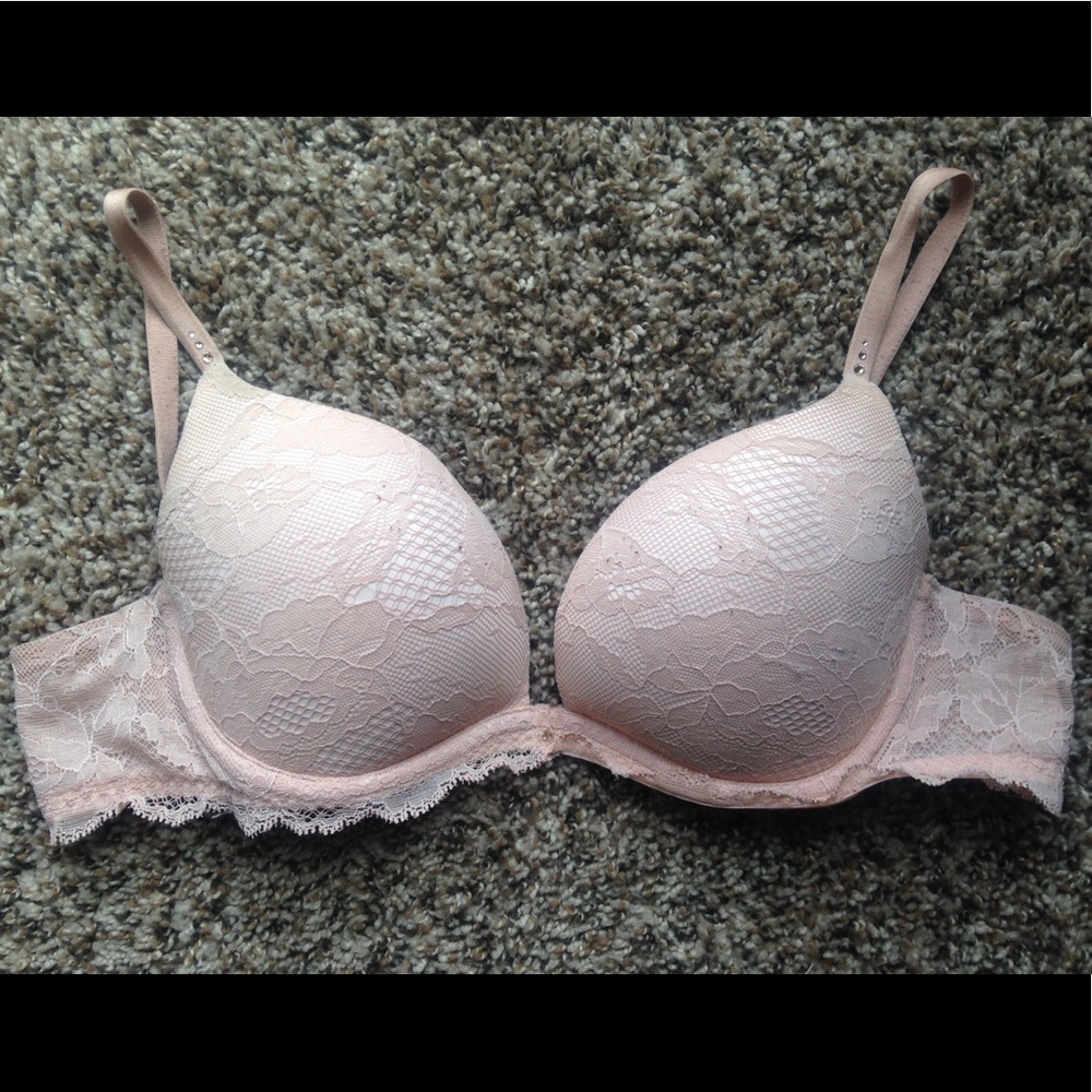 Victoria's Secret Biofit 34B Push Up Plunge Bra