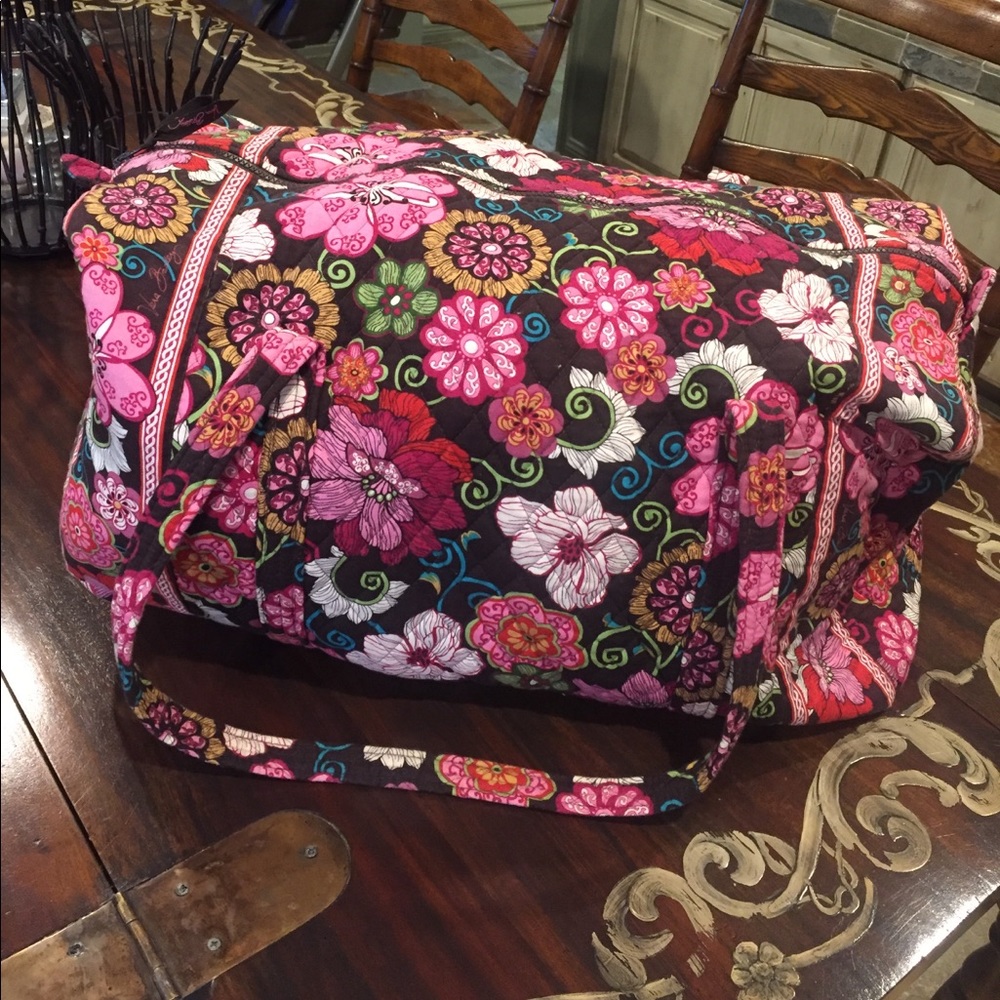 Vera Bradley large duffel bag