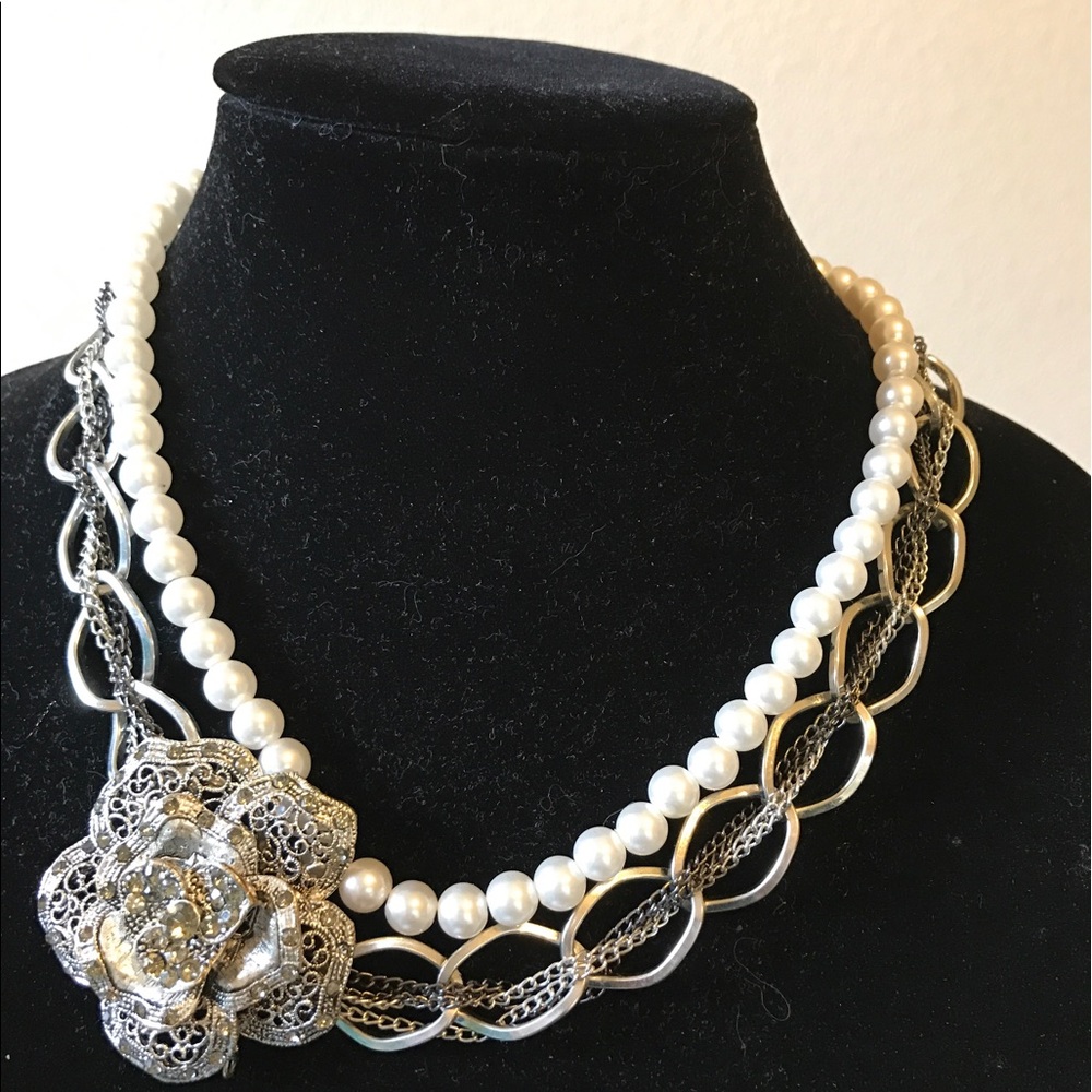 Gorgeous antique  look fashion necklace/broach