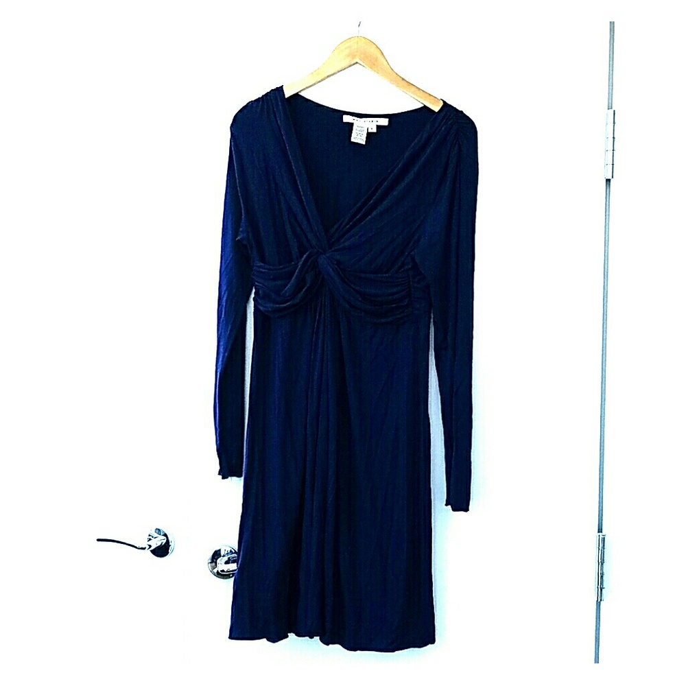 M Navy blue dress- Max Studio v-neck empire twist