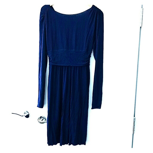 M Navy blue dress- Max Studio v-neck empire twist - Picture 4 of 7