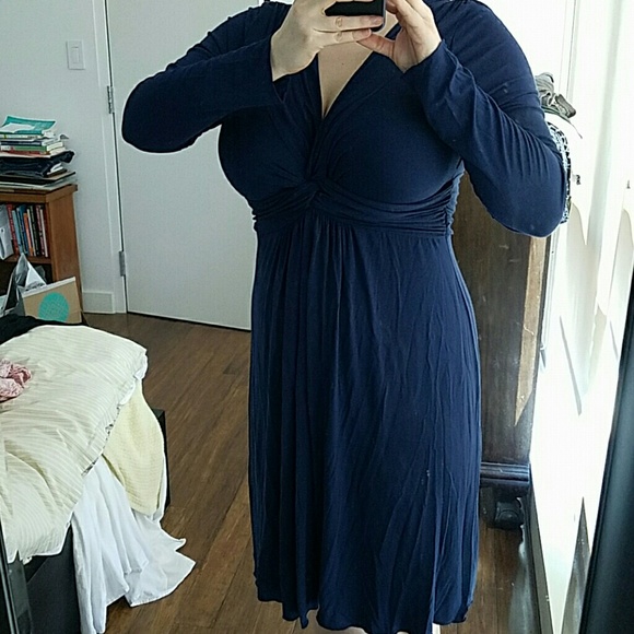 M Navy blue dress- Max Studio v-neck empire twist - Picture 5 of 7
