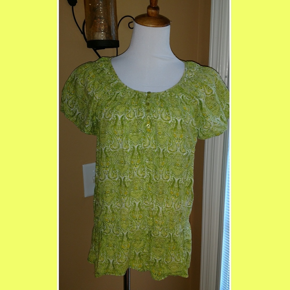 Izod size medium blouse
