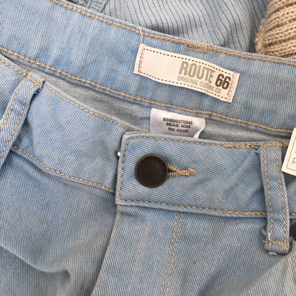 Slim Fit Jeans - Picture 3 of 3