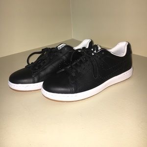 NEVER BEEN WORN! Nike Tennis Classic Ultra Leather