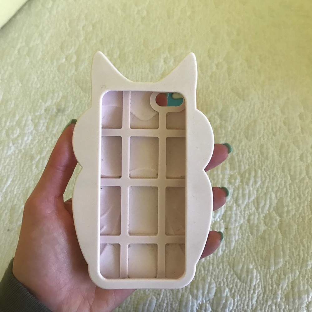 Two iPhone 5c cases - Picture 7 of 8