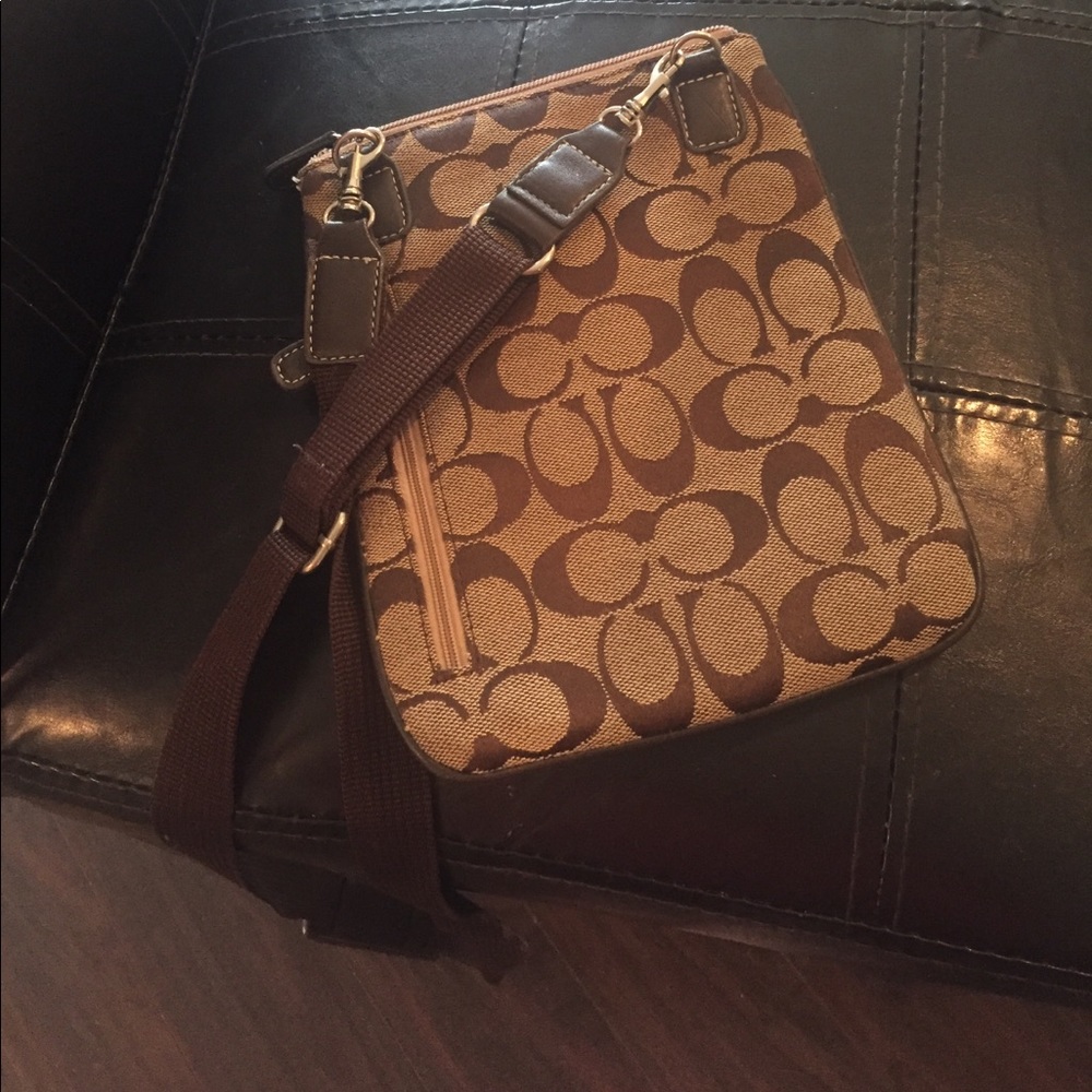 Coach Crossbody - Picture 2 of 3