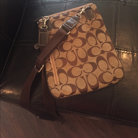 Coach Crossbody - Picture 2 of 3