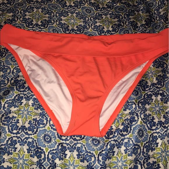 Victoria Secret Swim Bottoms Size Xl - Picture 2 of 3