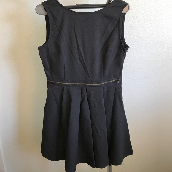BRAND NEW AX Paris Black Zipper Dress - Picture 1 of 4