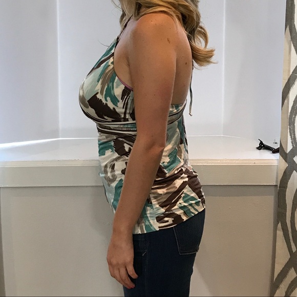 Multicolor Halter Top/subtle slit - Picture 2 of 6