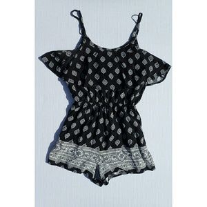 Black and White Iris? Los Angeles Romper