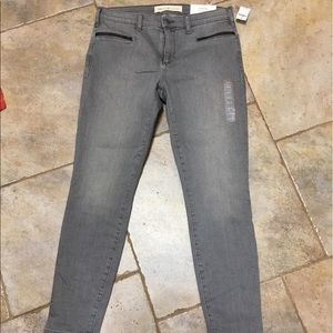 NWT Gap 1969 grey stretch skinny ankle jeans 30R.