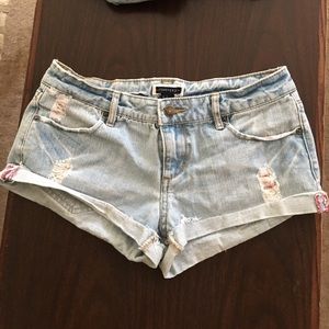 Light denim short shorts from Forever21