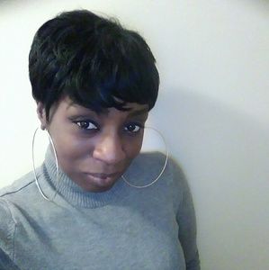 Meet your Posher, Latisha