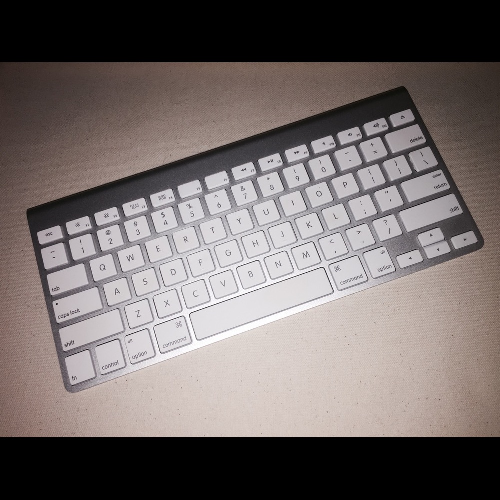 Apple bluetooth keyboard
