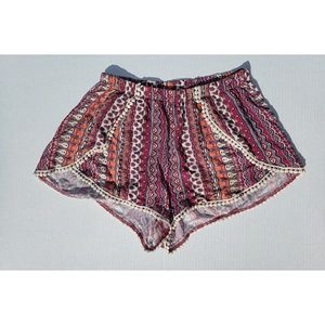 Full Tilt Flowy Short Shorts Pompom Bottom