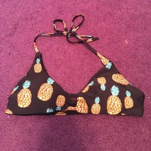 Pineapple bikini top! 🍍