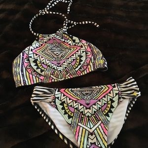 One girls, Billabong bikini size 8