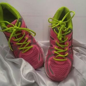 ASICS GEL Kayano 21 Lite show running shoe