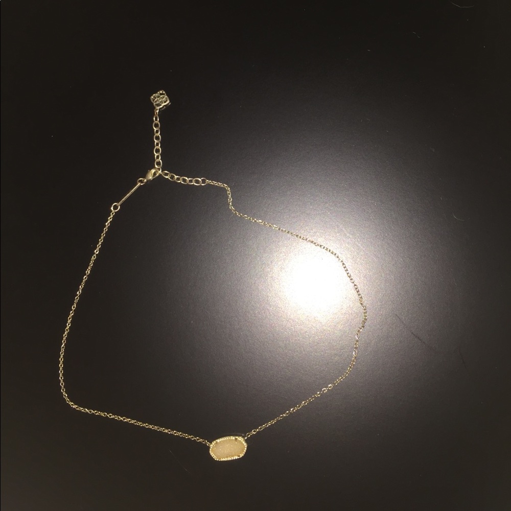 Kendra Scott Elisa Pendant necklace