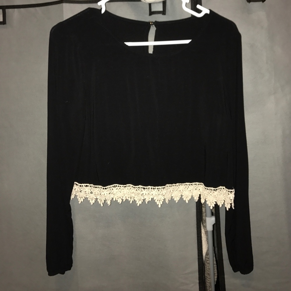 Black crop top with lace