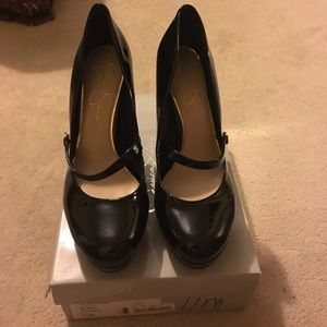 Women's Blk patent leather platform  heels