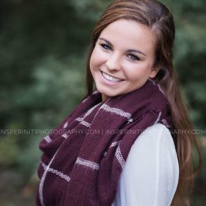 Meet your Posher, Jocelyn