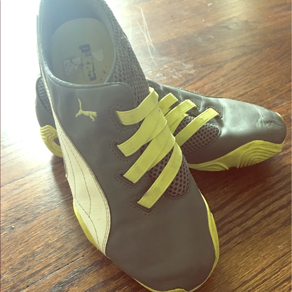 EUC Grey/Neon Yellow FashIN Alt Athletic Shoes