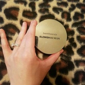 Bare Minerals Blemish Remedy foundation