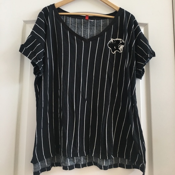 Rare Graphic Tee - Picture 3 of 3