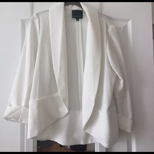 White shawl collar lightweight blazer