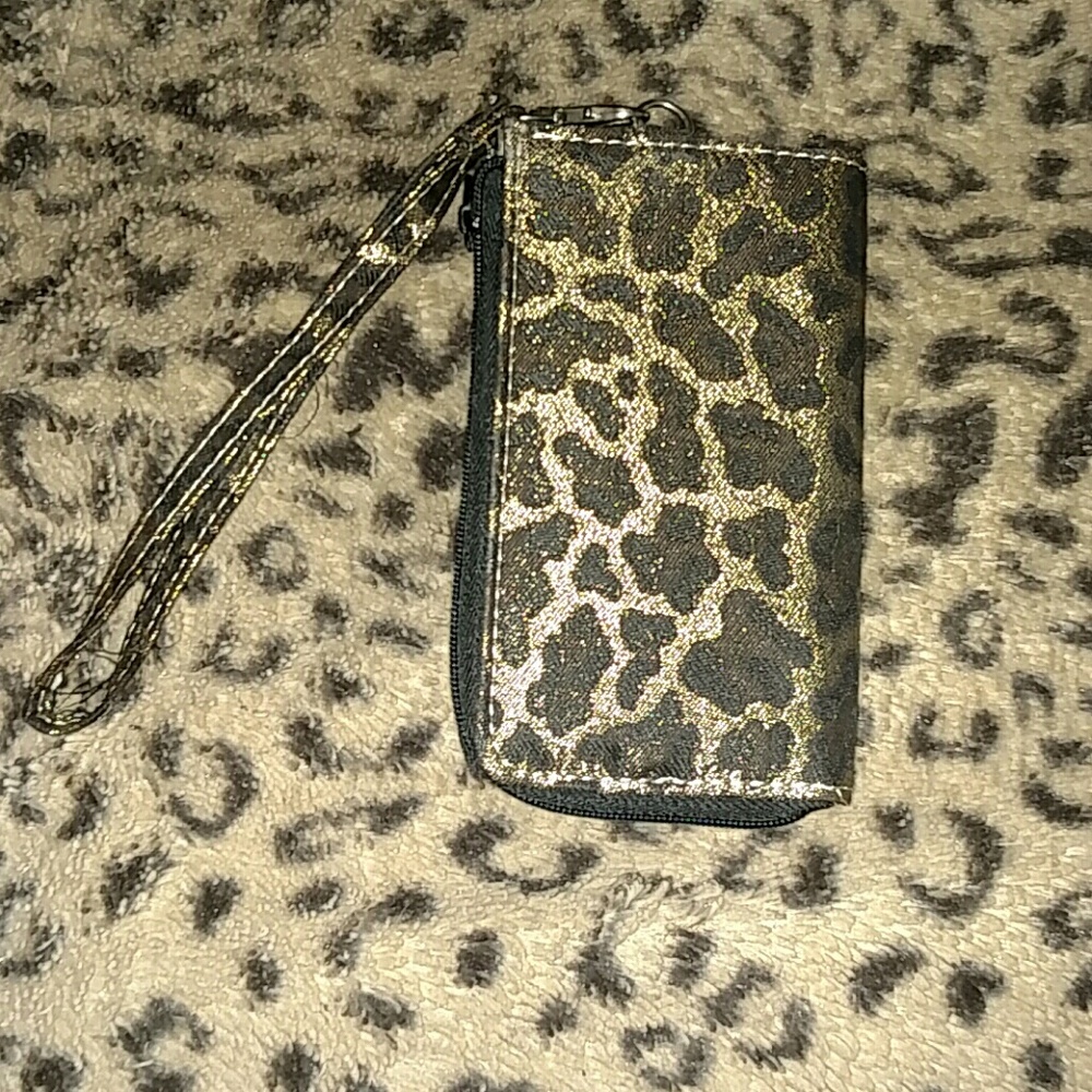 Small wristlet card holder