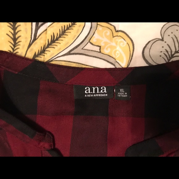 A.N.A. Button Down Top - Picture 2 of 3