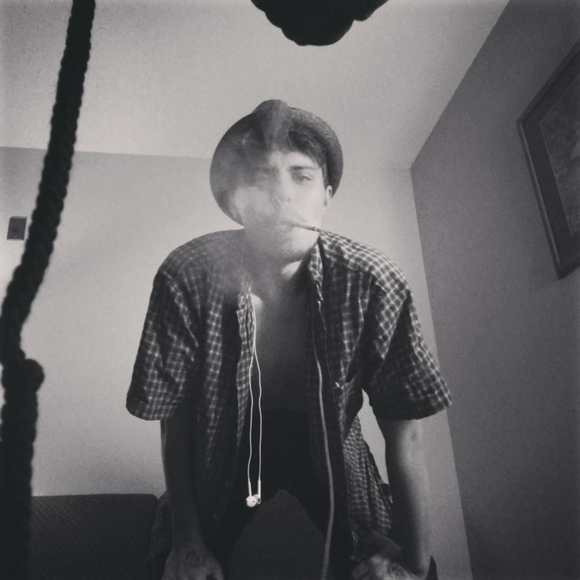 Meet your Posher, Josh - Picture 1 of 1