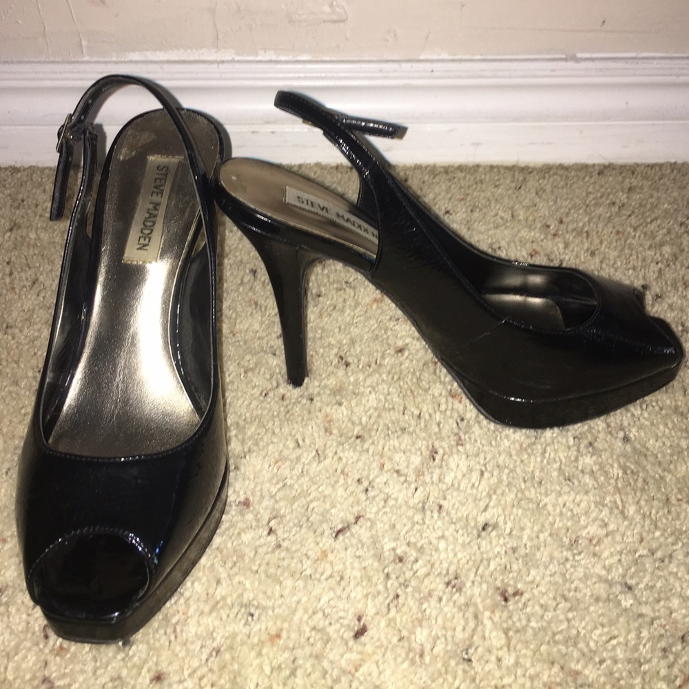 Steve Madden Peep Toe heels
