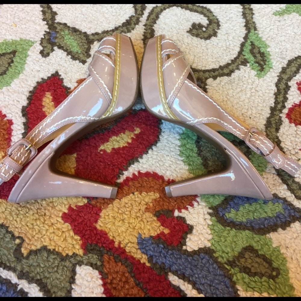 Blush strappy sandals - Picture 3 of 6