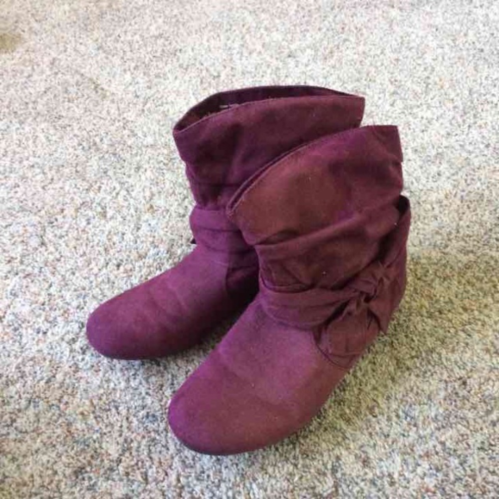 Sold - Picture 3 of 3