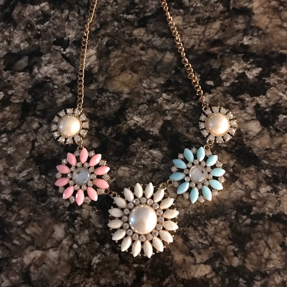 Statement necklace