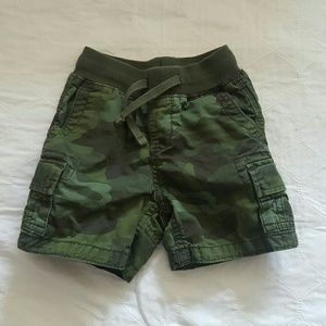GAP shorts