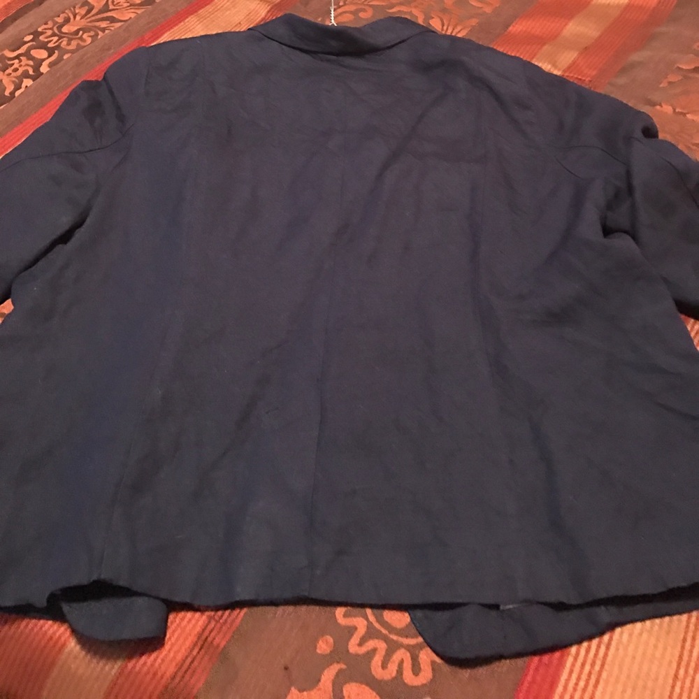 Blazer - Picture 4 of 5