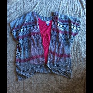 Patterned kimono and tank